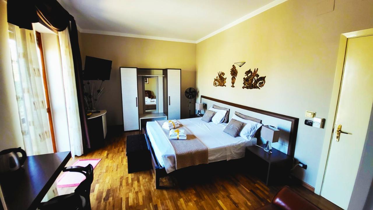 Attico Barocco Bed and Breakfast Lecce Eksteriør billede